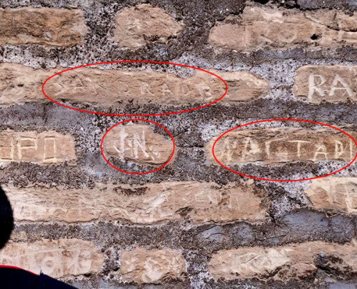 Le-scritte-sul-muro-del-Colosseo-rinvenute-dai-Carabinieri_